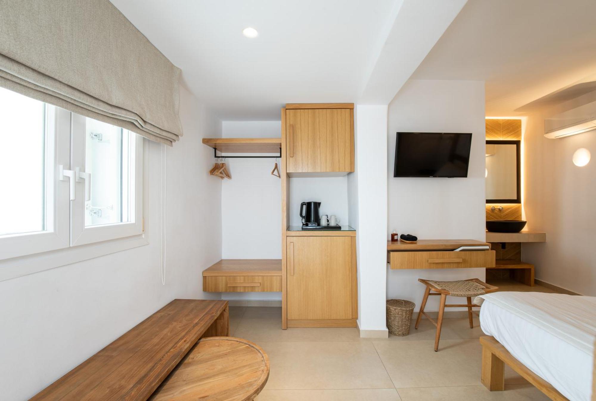 Damianos Mykonos Hotel 3*