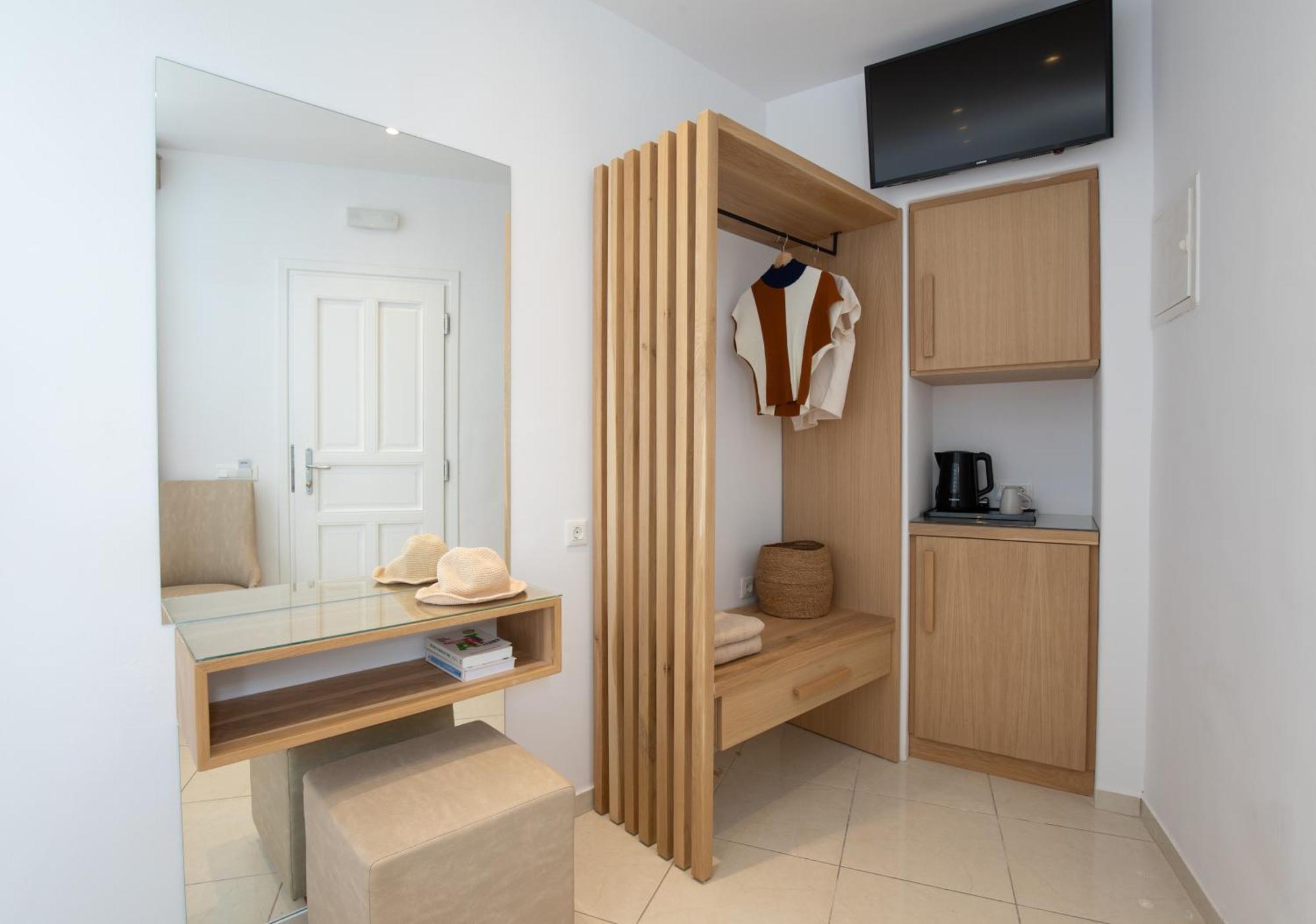 מלון Damianos Mykonos 3*
